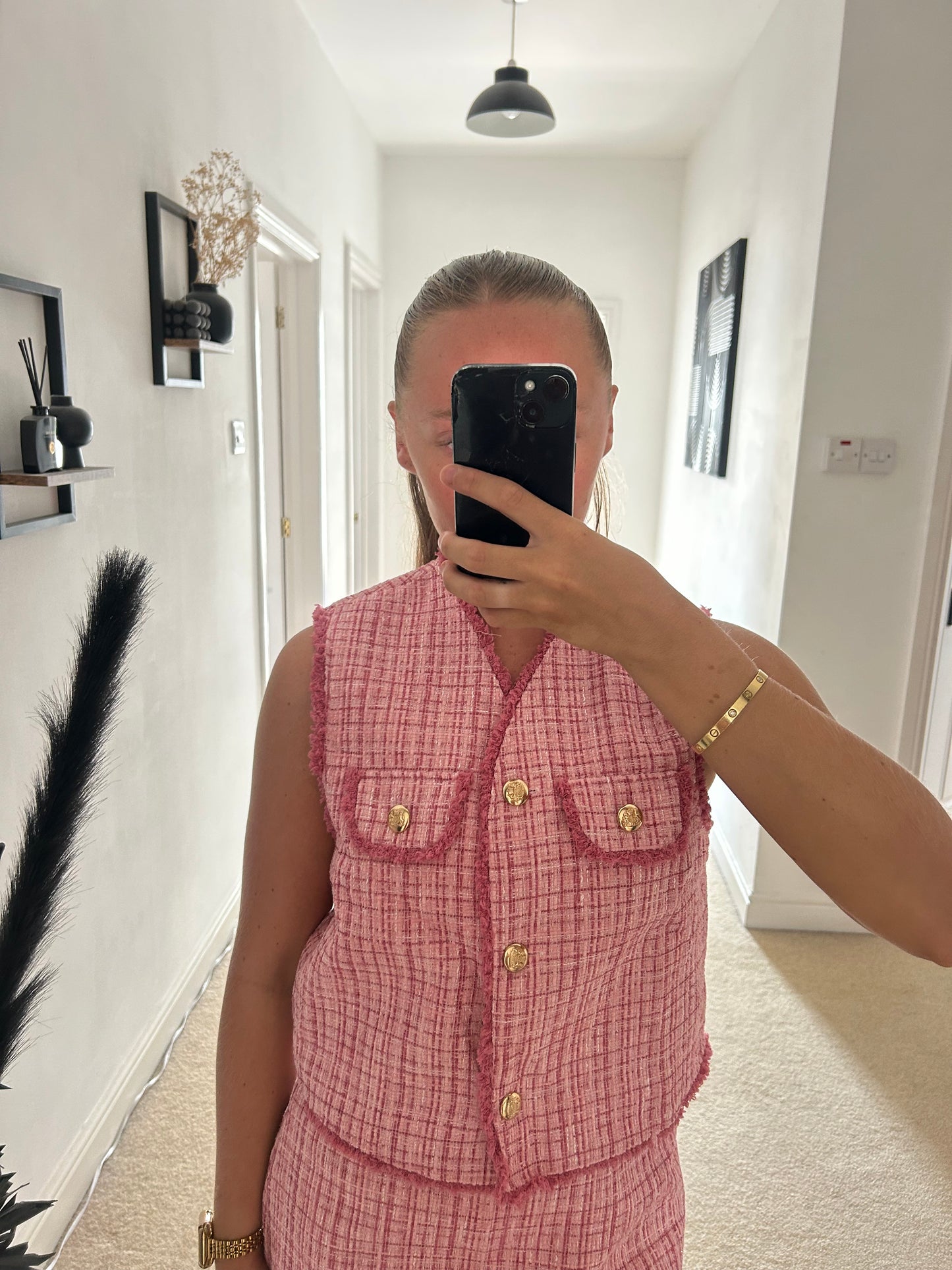 Sleeveless tweed Vest