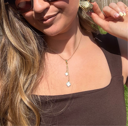 Clover droplet necklace