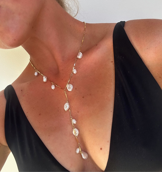 Pearl droplets necklace