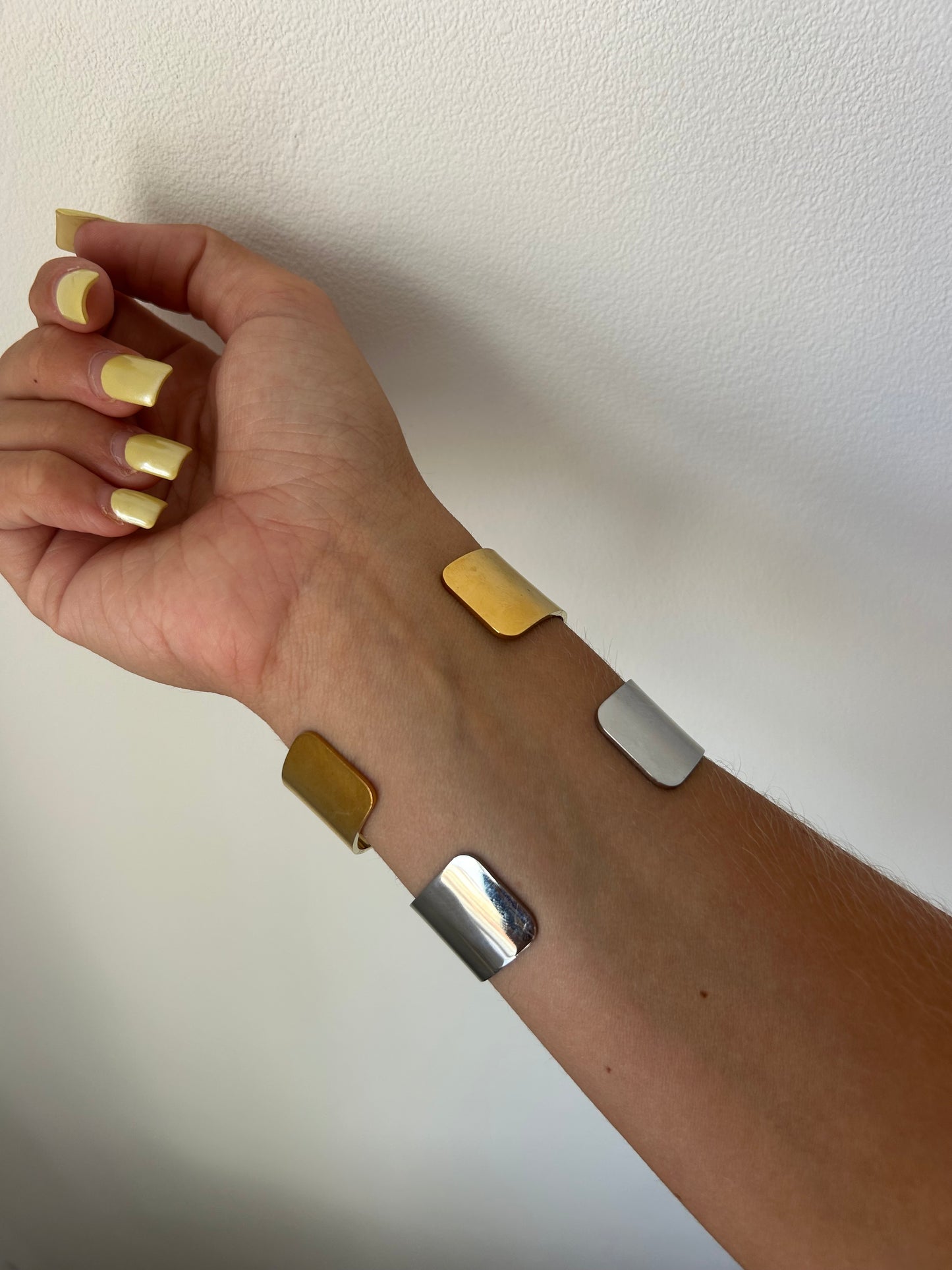Wide V Steel Cuff